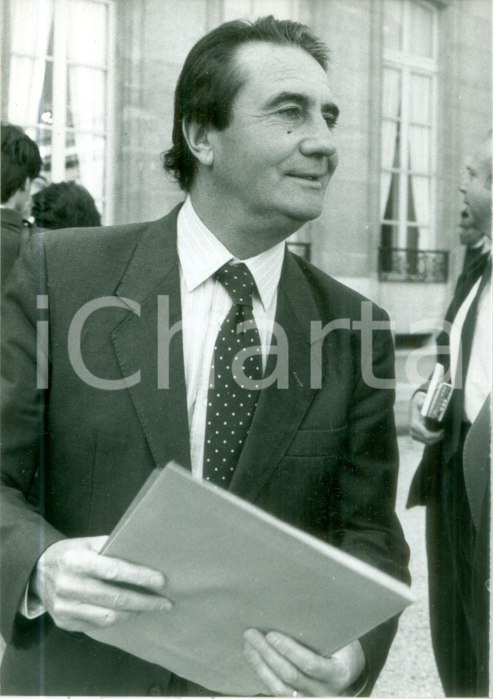 Fotografia d epoca originale 1990 PARIS JeanPierre SOISSON Ministo del Lavoro all uscita dall ELISEO Foto 1