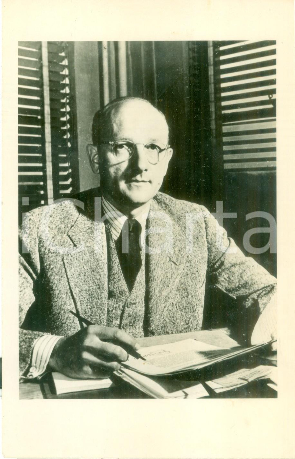 Fotografia d epoca originale 1945 ca USA Avvocato David Eli LILIENTHAL nel suo studio Fotografia 1