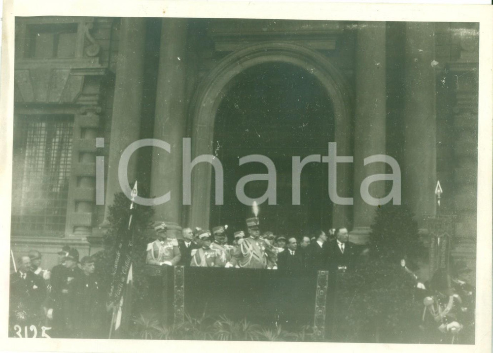 Fotografia d epoca originale 1935 ca MILANO Generale Alberto PARIANI parla ad Associazione Padri dei Caduti 1