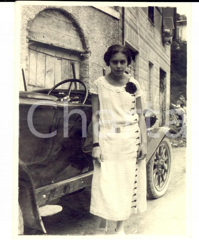 Fotografia d epoca originale 1924 TORRIGLIA GE Ritratto di donna in abito bianco Foto VINTAGE 8x10 cm 1