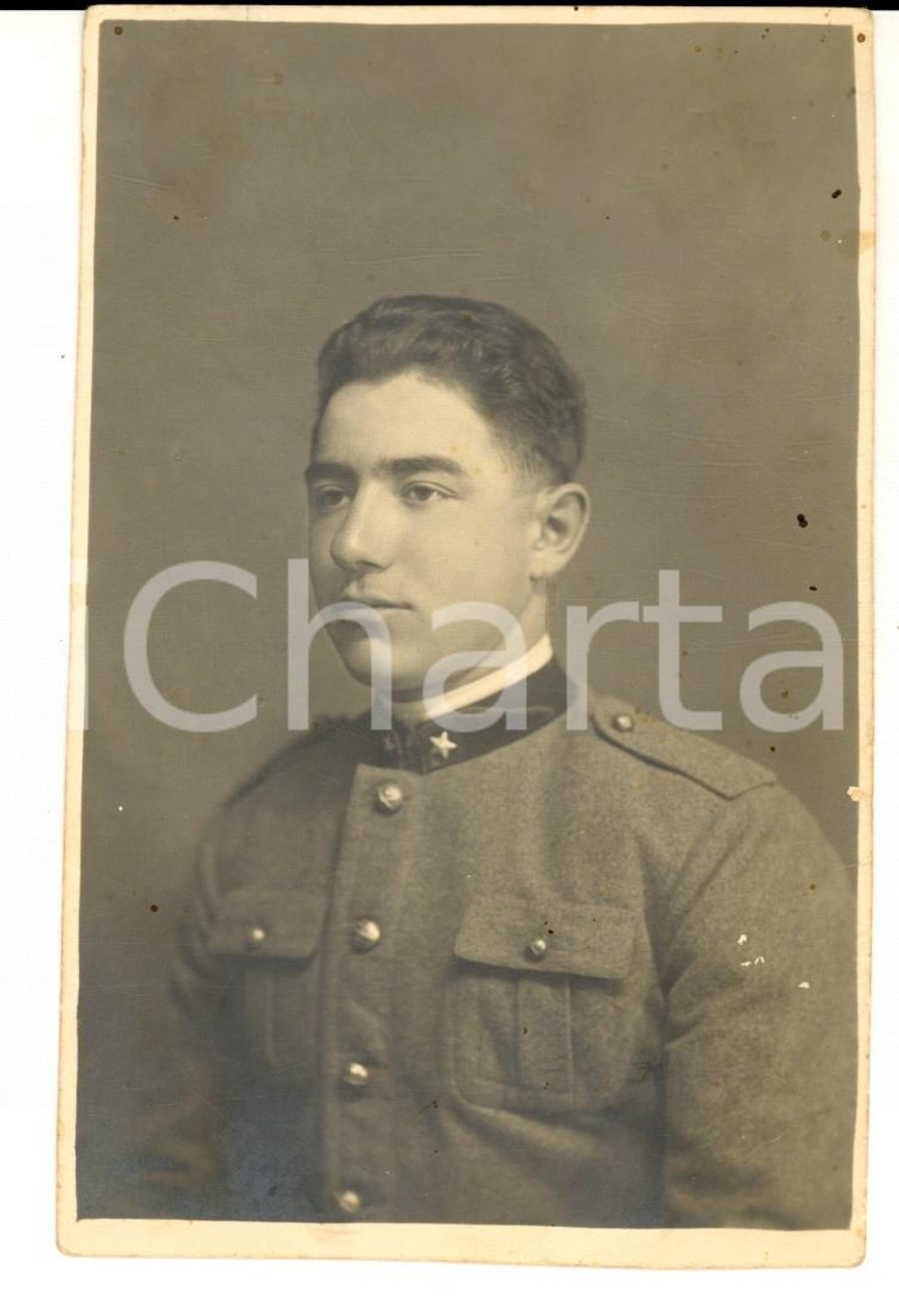 Fotografia d epoca originale 1930 ca POLA ISTRIA Ritratto di giovane soldato Foto cartolina BONIVENTO 1