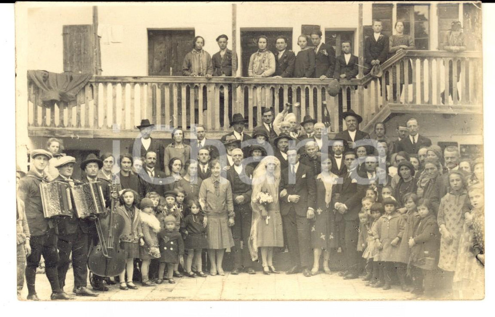 Fotografia d epoca originale 1920 ca AREA LOMBARDA Matrimonio con l orchestrina Foto cartolina VINTAGE 1
