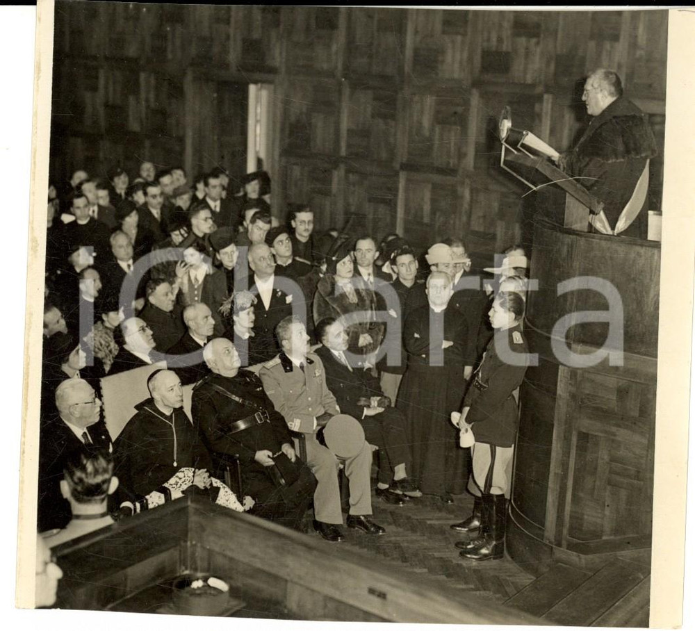 Fotografia d epoca originale 1938 MILANO UNIVERSITA  CATTOLICA Inaugurazione Anno Accademico card. SCHUSTER 1