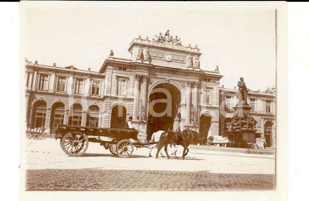 Fotografia d epoca originale 1910 ca ZURIGO Stazione Centrale con passaggio di carrozza Foto 13x8 cm 1