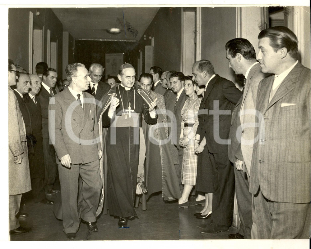 Fotografia d epoca originale 1960 ca MILANO Card. MONTINI PAOLO VI in visita a un azienda Foto DANNEGGIATA 1