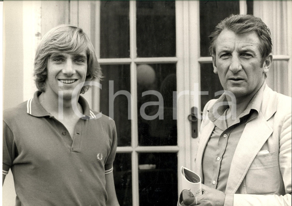 Fotografia d epoca originale 1980 ca TENNIS ITALIA Ritratto di Fabrizio DAVID con allenatore Foto 30x24 cm 1