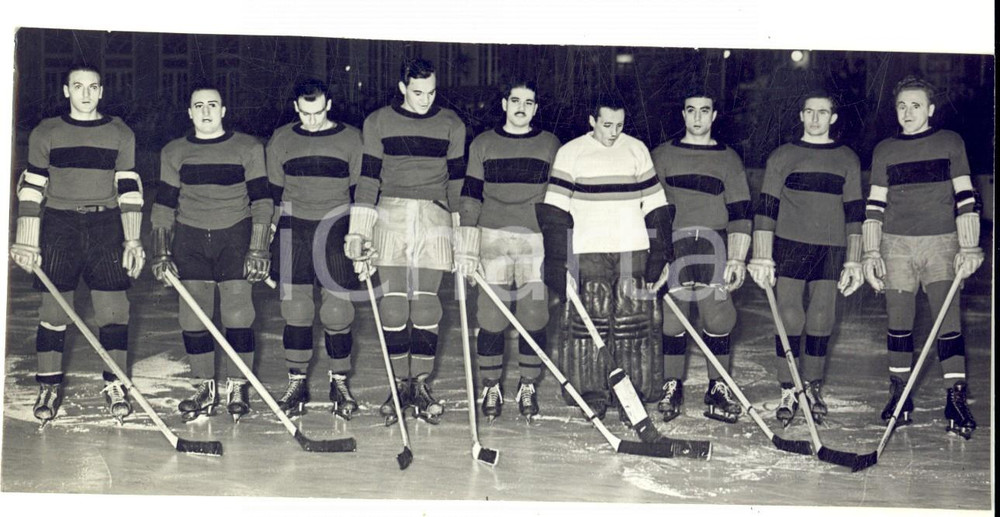 Fotografia d epoca originale 1939 MILANO HOCKEY SU GHIACCIO Ritratto di una squadra Foto 16x8 cm 1