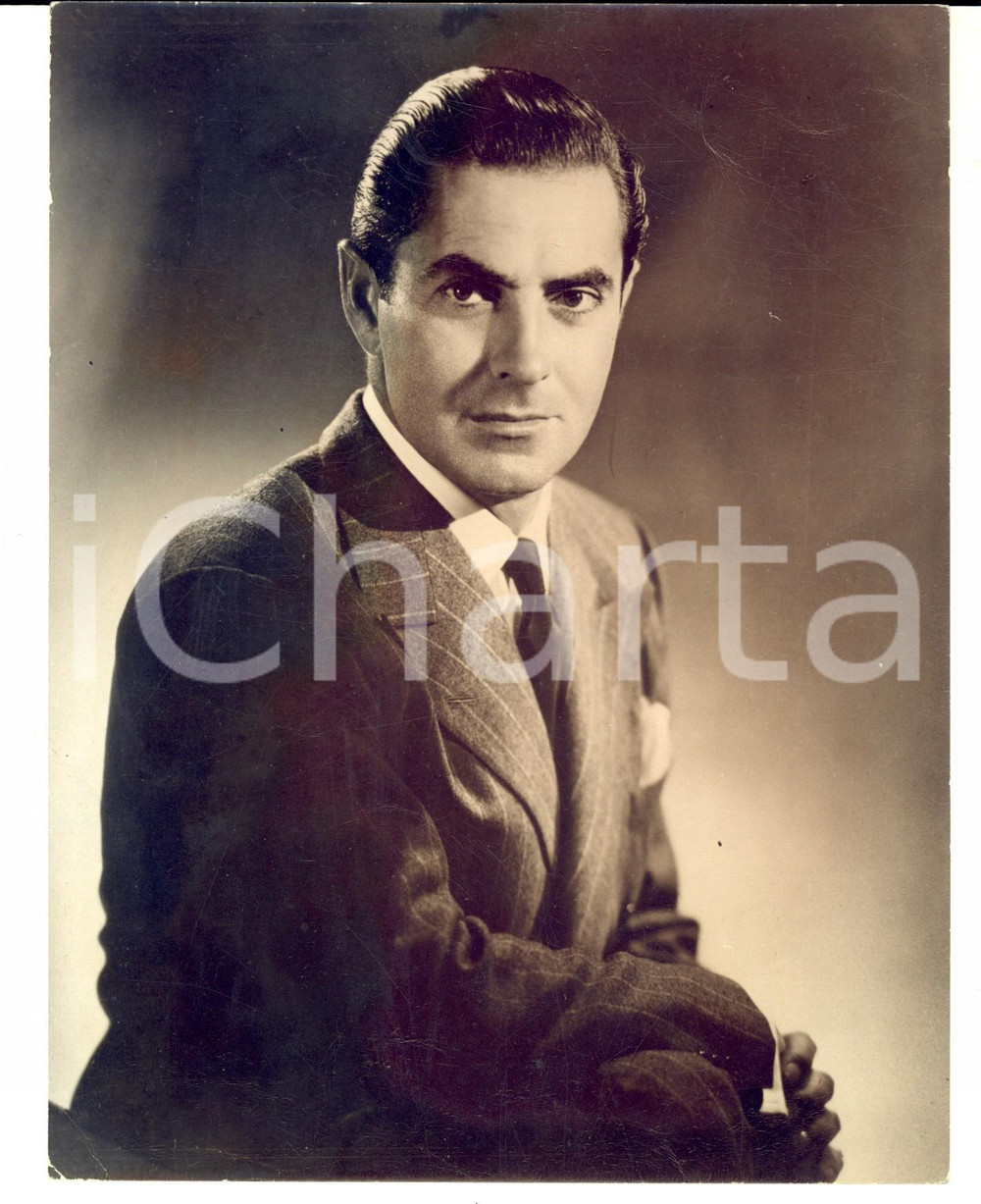 Fotografia d epoca originale 1950 ca CINEMA Ritratto di Tyrone POWER in gessato Foto 18x22 cm 1