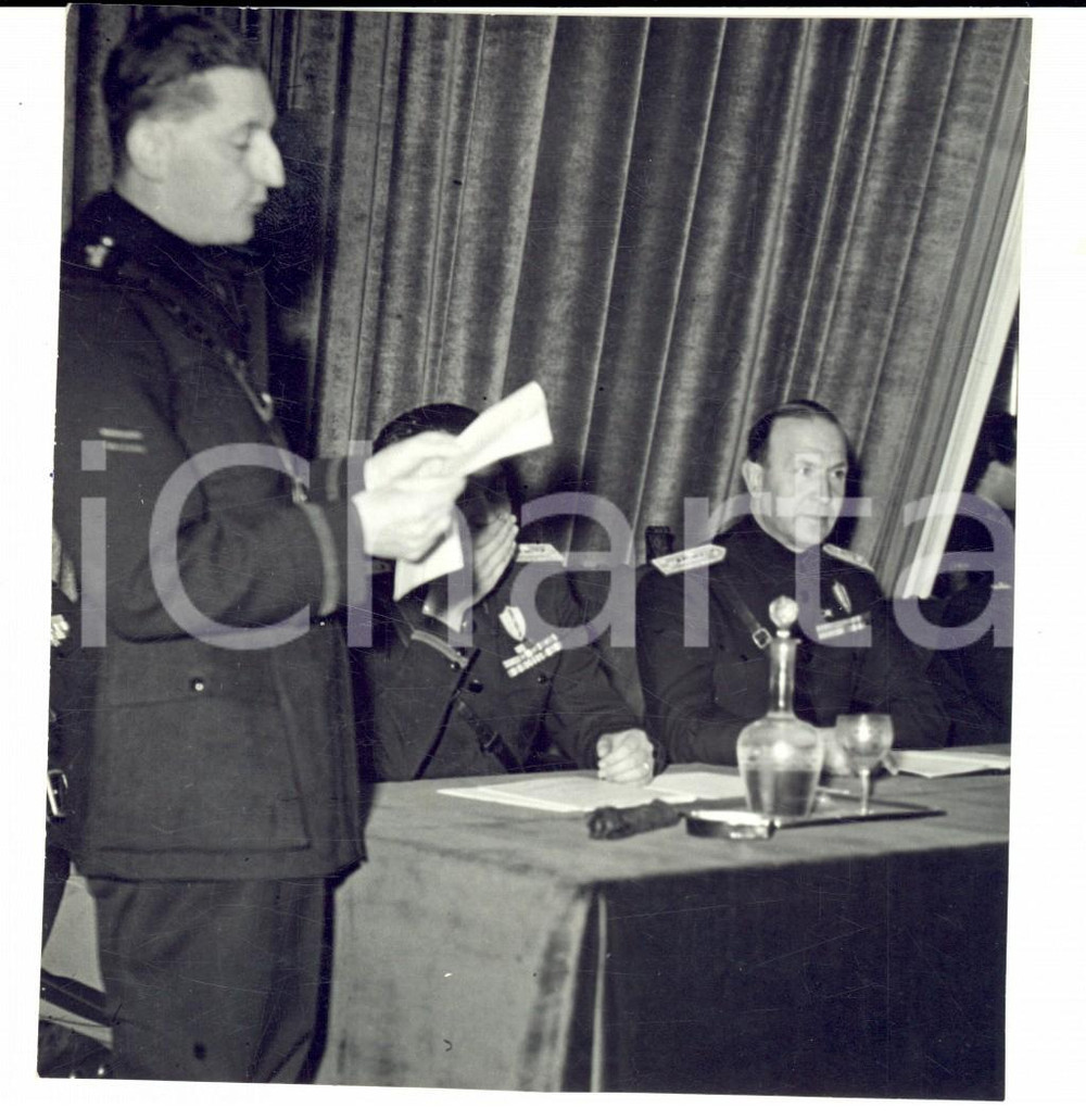 Fotografia d epoca originale 1939 MILANO Una riunione tra funzionari del PNF Fotografia 13x13 cm 1