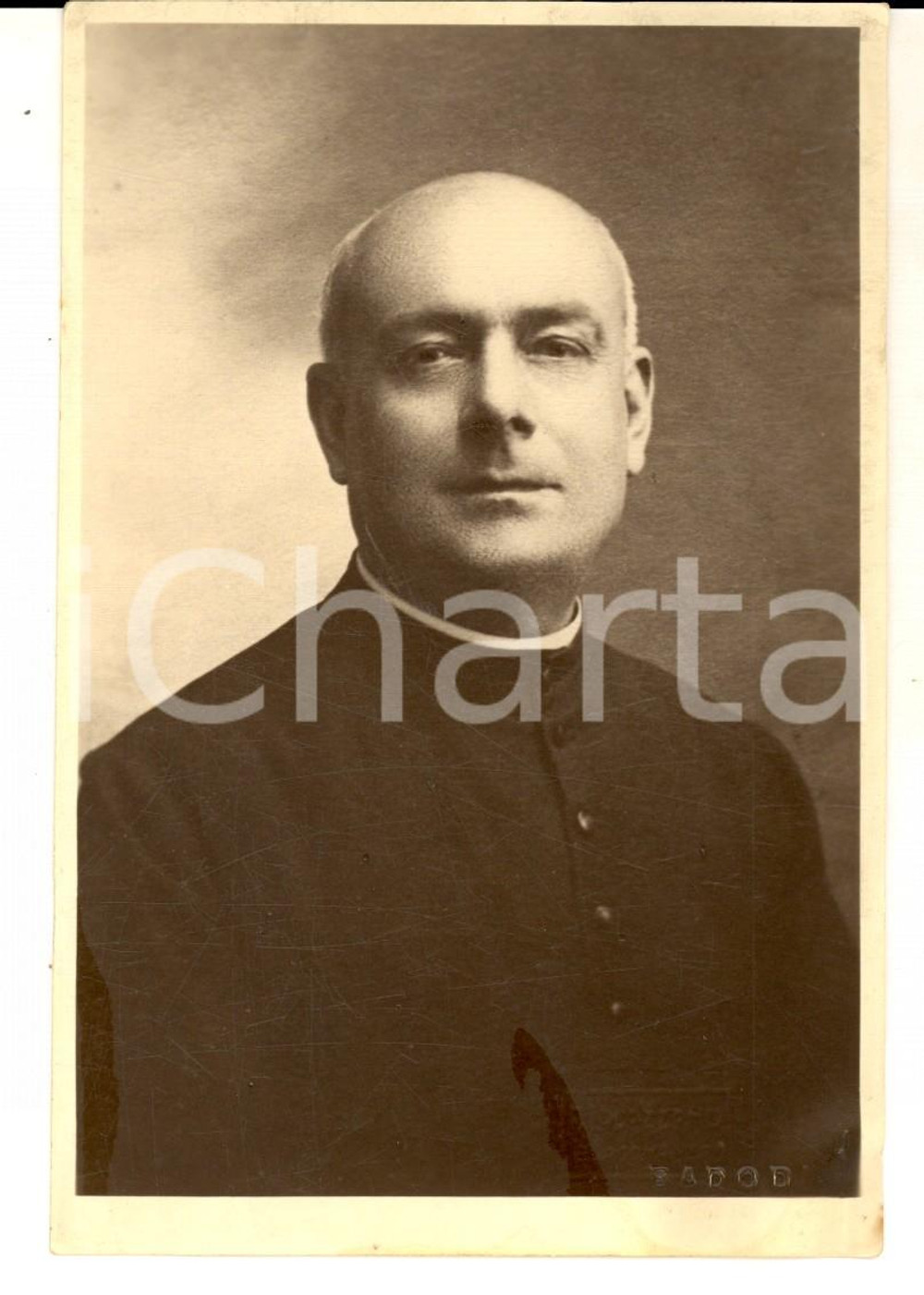 Fotografia d epoca originale 1930 ca MILANO Ritratto di un sacerdote Foto cartolina BADODI 1