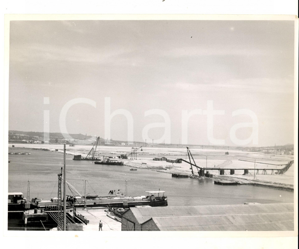 Fotografia d epoca originale 1970 ca FRANCE Veduta di un porto commerciale Foto ARTISTICA 24x20 cm 1