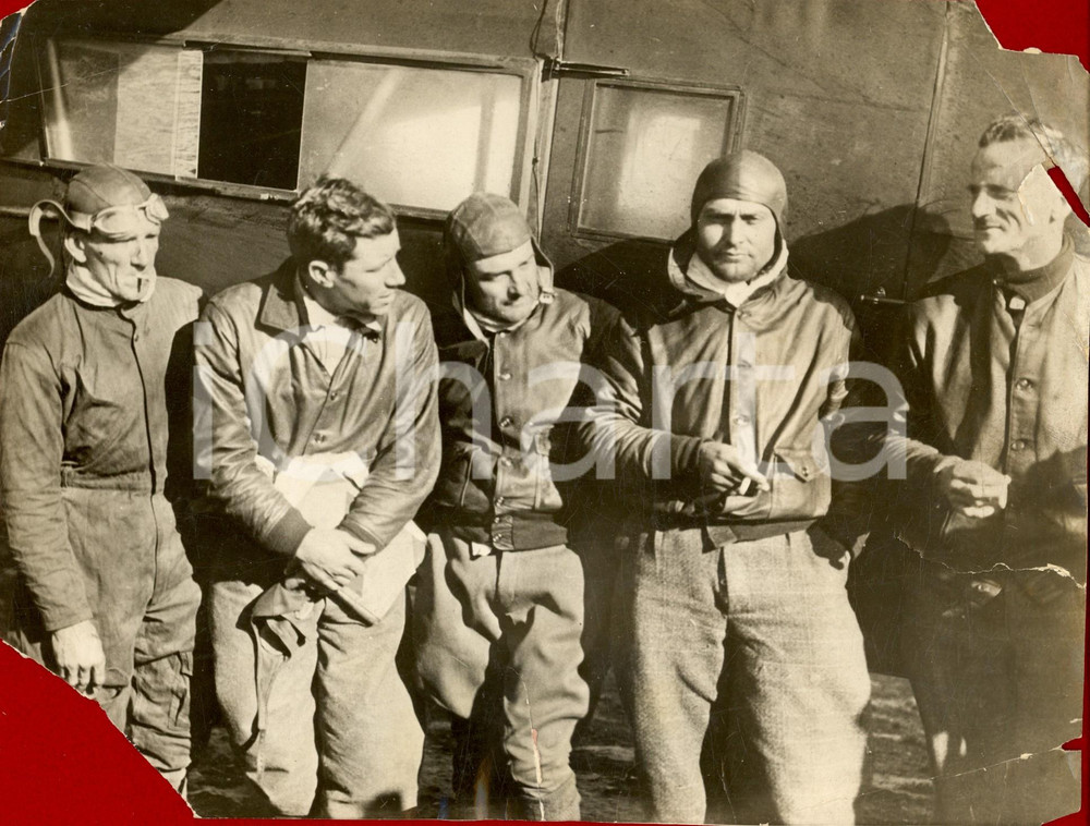 Fotografia d epoca originale 1940 ca USA Ritratto di un gruppo di aviatori Foto GRAVEMENTE DANNEGGIATA 24x18 1