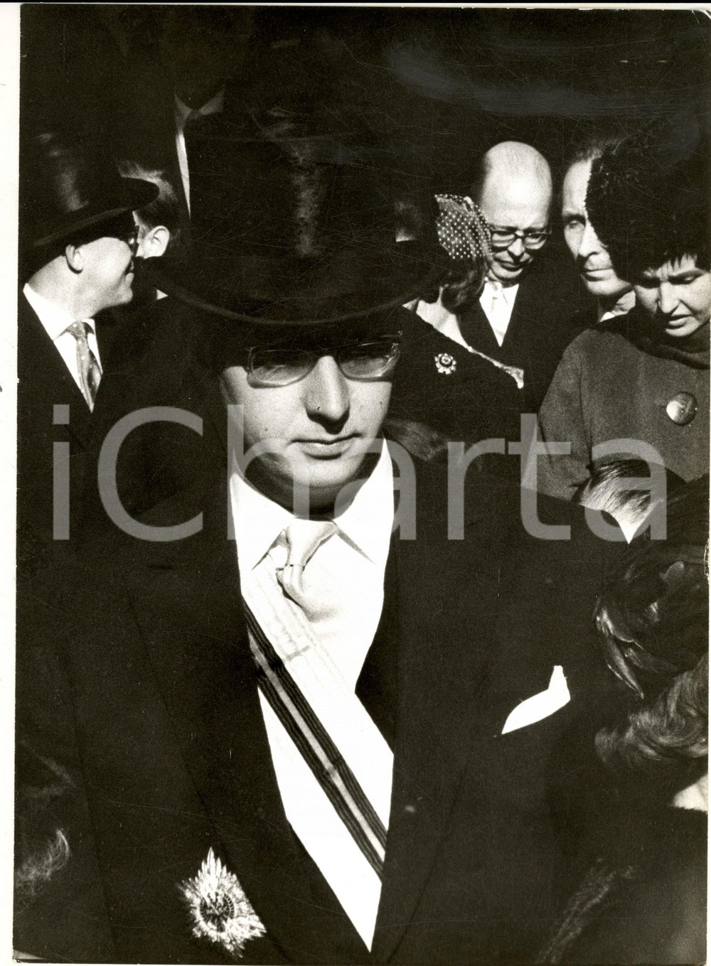 Fotografia d epoca originale 1960 ca Famiglia reale di BULGARIA  Esponente a una cerimonia Foto 19x27 1