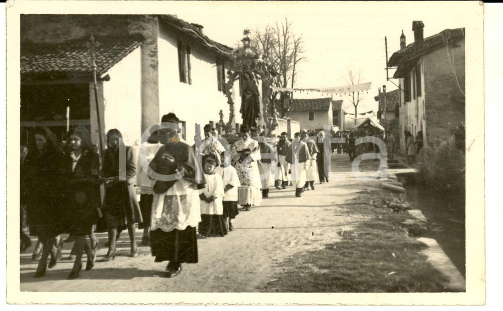 Fotografia d epoca originale 1940 ca PIEMONTE ? Madonna in processione con il vescovo Foto cartolina 1