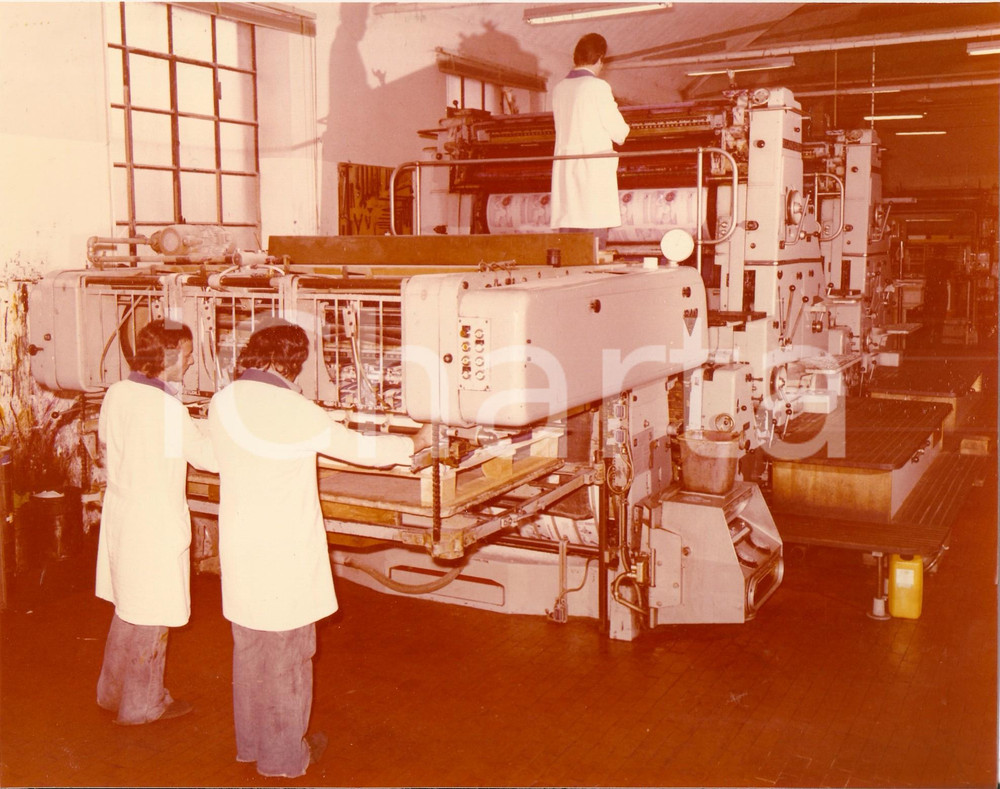 Fotografia d epoca originale 1970 PAVIA Tipografia Mario PONZIO Stampa offset  Prova della ROLAND 160 Foto 1