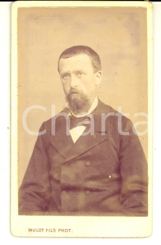 Fotografia d epoca originale 1890 ca PARIS Ritratto di giovane uomo in abito scuro Fotografia MULOT Fils CDV 1