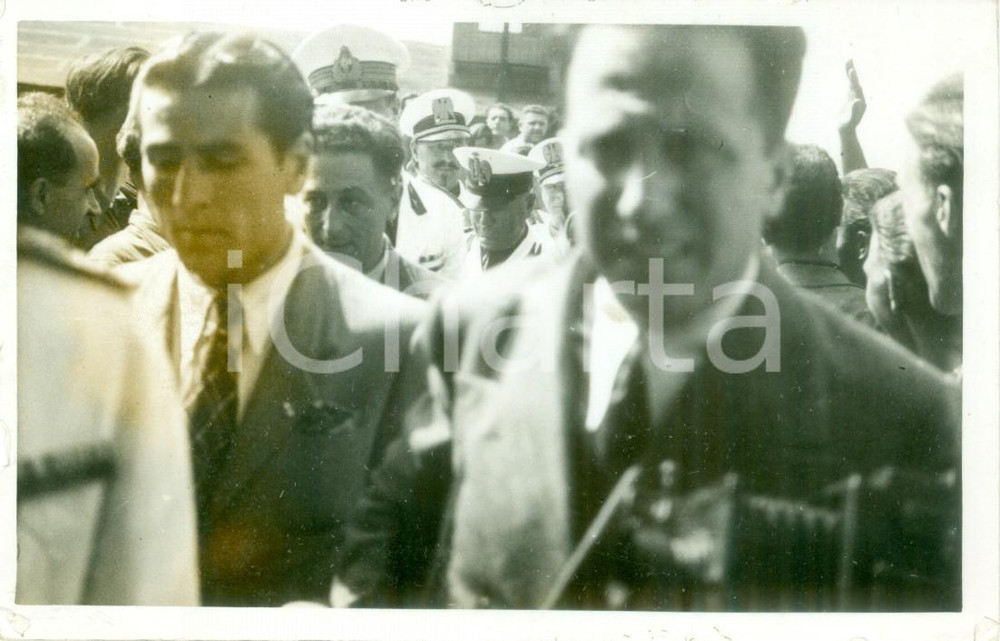 Fotografia d epoca originale 1939 FIUME CROAZIA Benito MUSSOLINI esce da Silurificio WHITEHEAD Fotocartolina 1