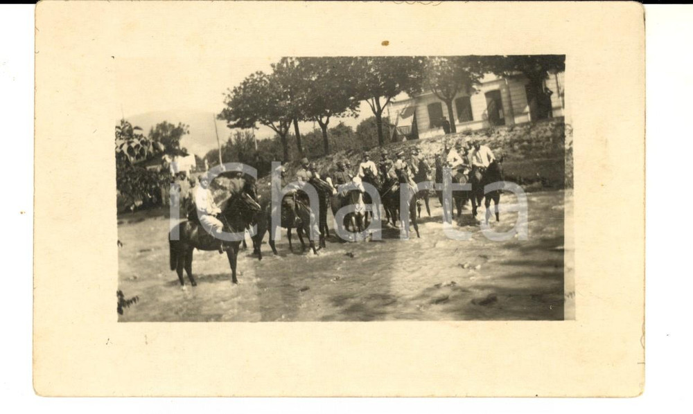 Fotografia d epoca originale 1920 ca ROMA Piazza di SIENA Gruppo di militari a cavallo Fotografia FP NV 1