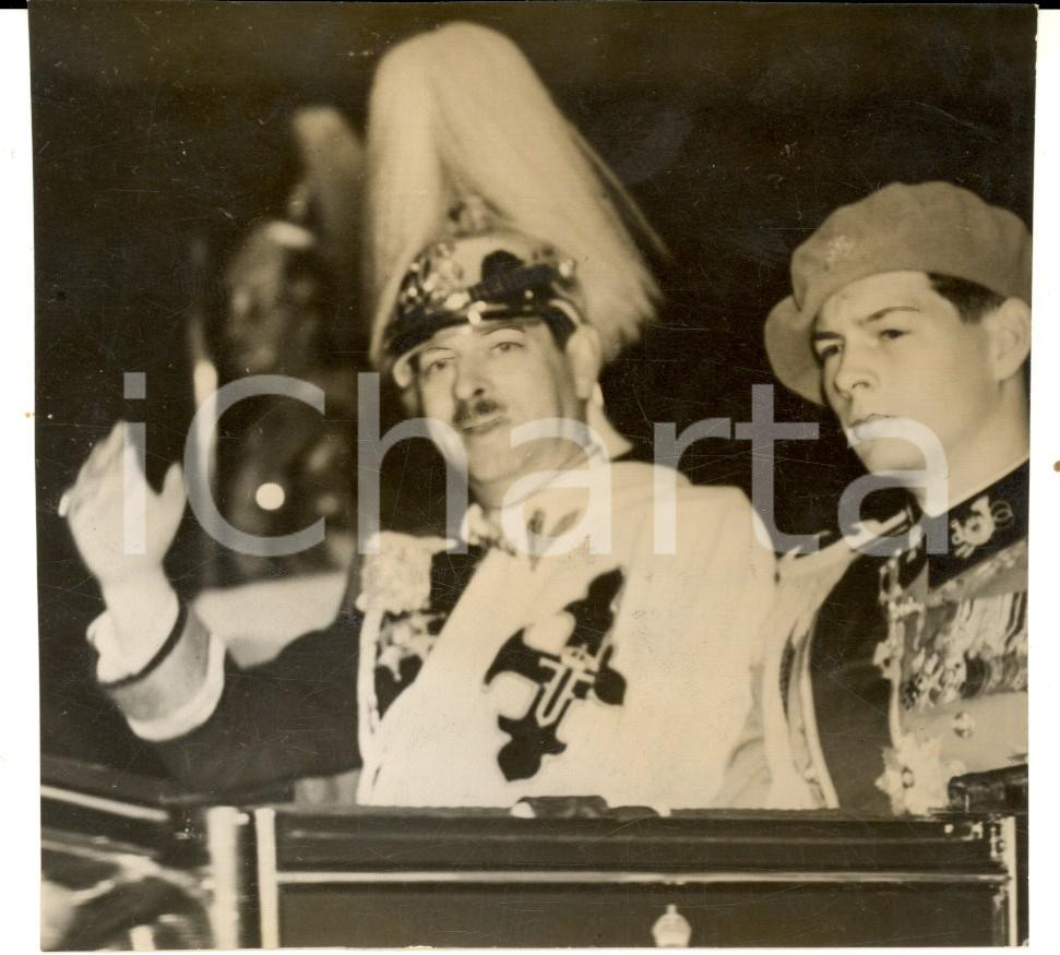 Fotografia d epoca originale 1939 ROMANIA Re Carlo II festeggia il suo 46° compleanno con il principe Michele 1