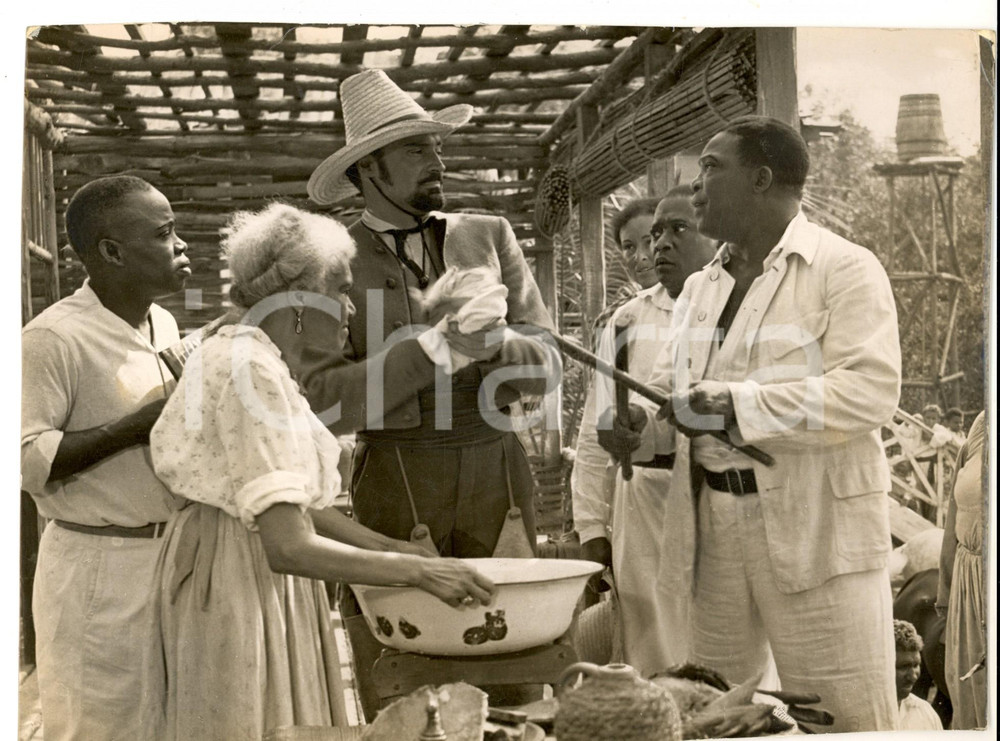 Fotografia d epoca originale 1938 CINEMA Gustav DIESSL sul set del film  Il tesoro dei tropici  Foto 1