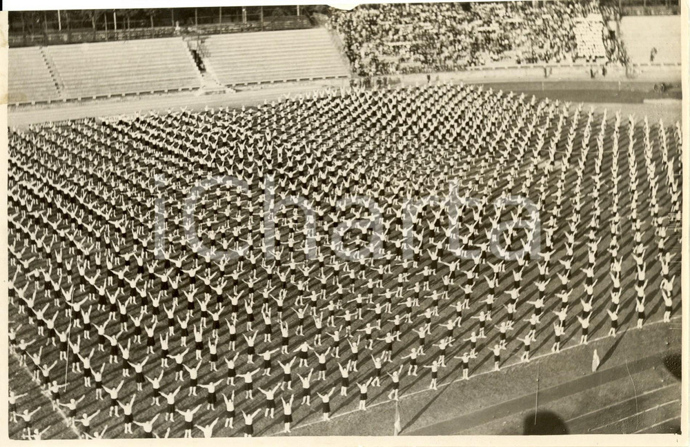 Fotografia d epoca originale 1937 MILANO ARENA Saggio ginnico di chiusura OPERA NAZIONALE BALILLA Foto ARGO 1