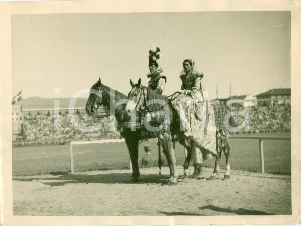 Fotografia d epoca originale 1928 TORINO Umberto II Jolanda CALVI DI BERGOLO Carosello storicomilitare FOTO 1