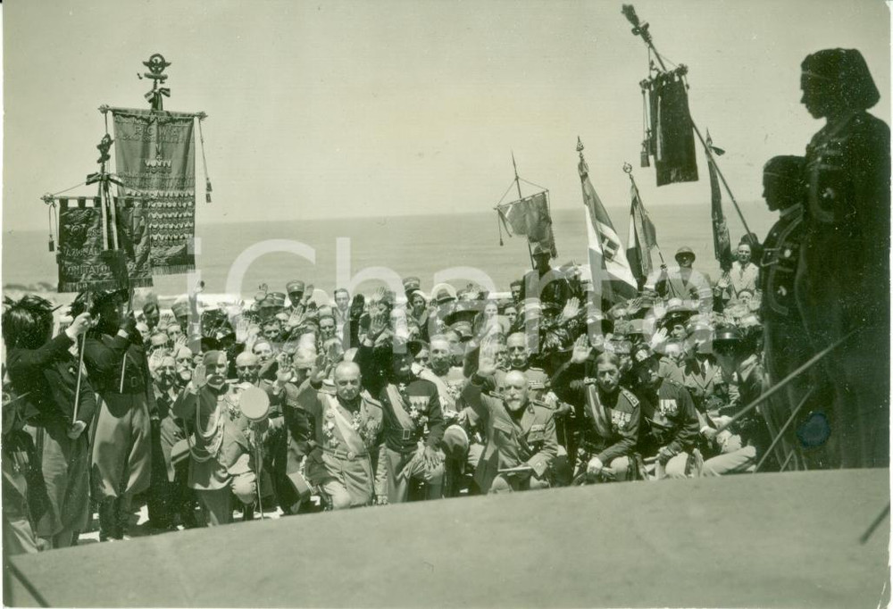 Fotografia d epoca originale 1933 HENNI LIBIA Omaggio Monumento ai Caduti SCIARASCIAT Fotografia 1