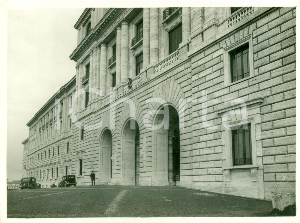 Fotografia d epoca originale 1934 ROMA Ingresso principale ospedale sanatoriale BENITO MUSSOLINI Fotografia 1