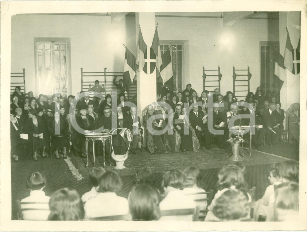 Fotografia d epoca originale 1930 ROMA Card. Giulio SERAFINI premia alunne Istituto Francesca Saverio CABRINI 1