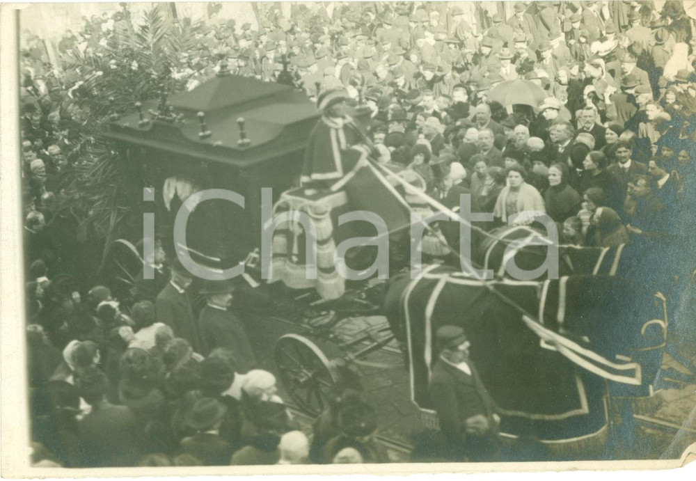 Fotografia d epoca originale 1914 MILANO Funerali di Giuseppe MERCALLI Cimitero Monumentale FOTOGRAFIA 1