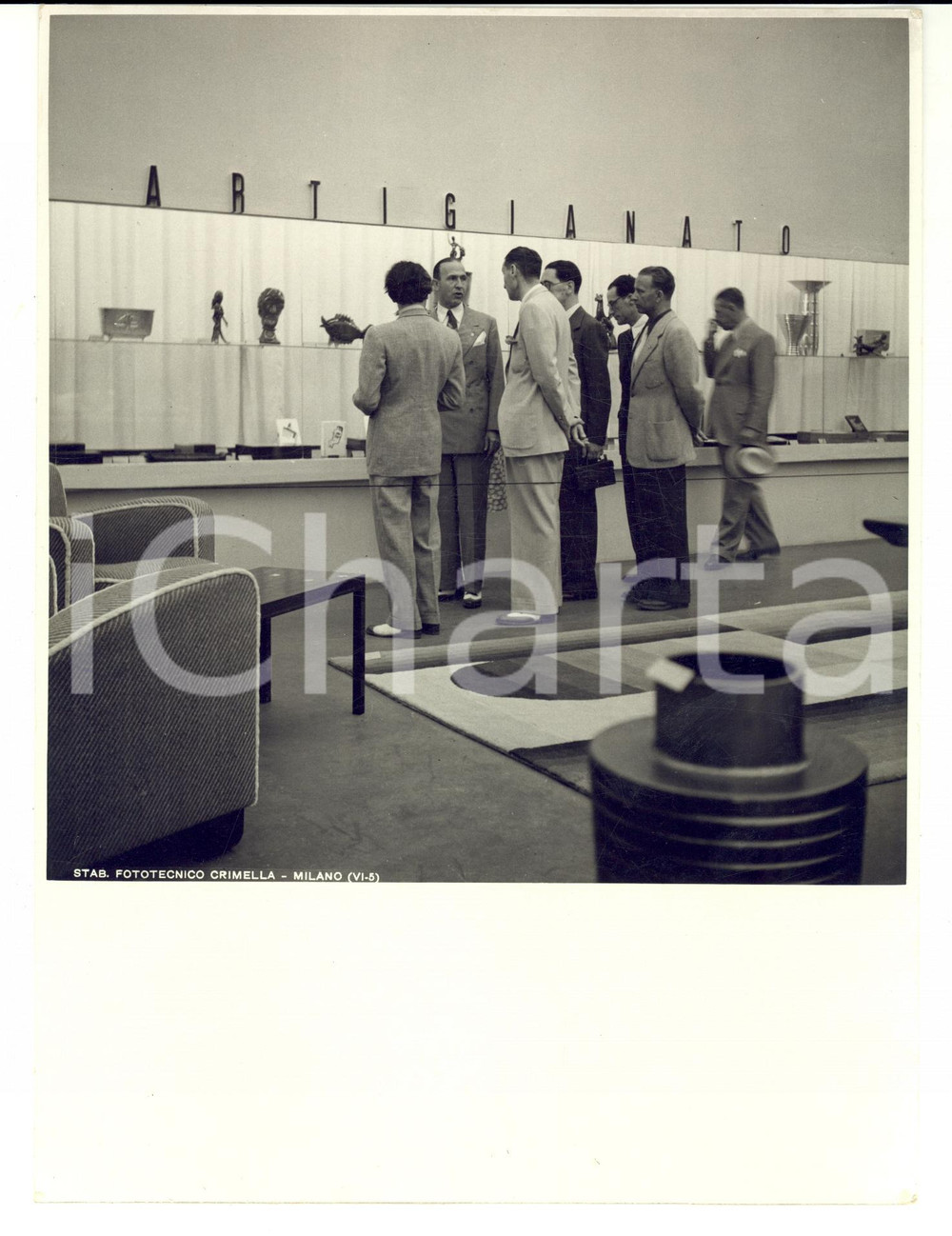 Fotografia d epoca originale 1936 MILANO VI Fiera TRIENNALE Dino ALFIERI visita Sala dell Artigianato Foto 1