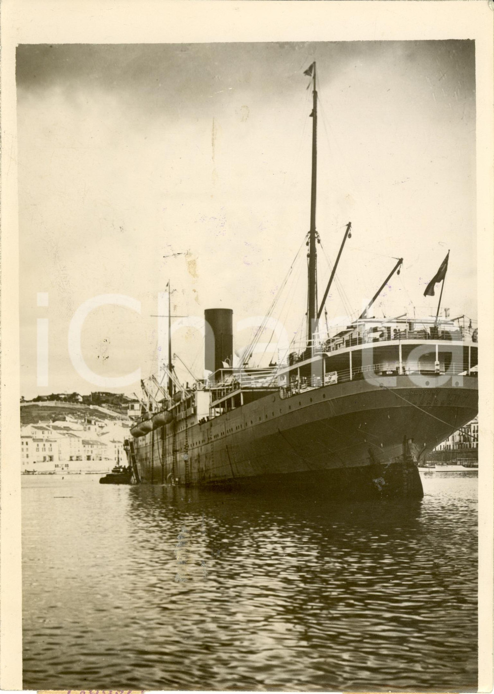Fotografia d epoca originale 1937 FRANCIA? Il piroscafo inglese LLANDOVERY CASTLE al porto Fotografia 1