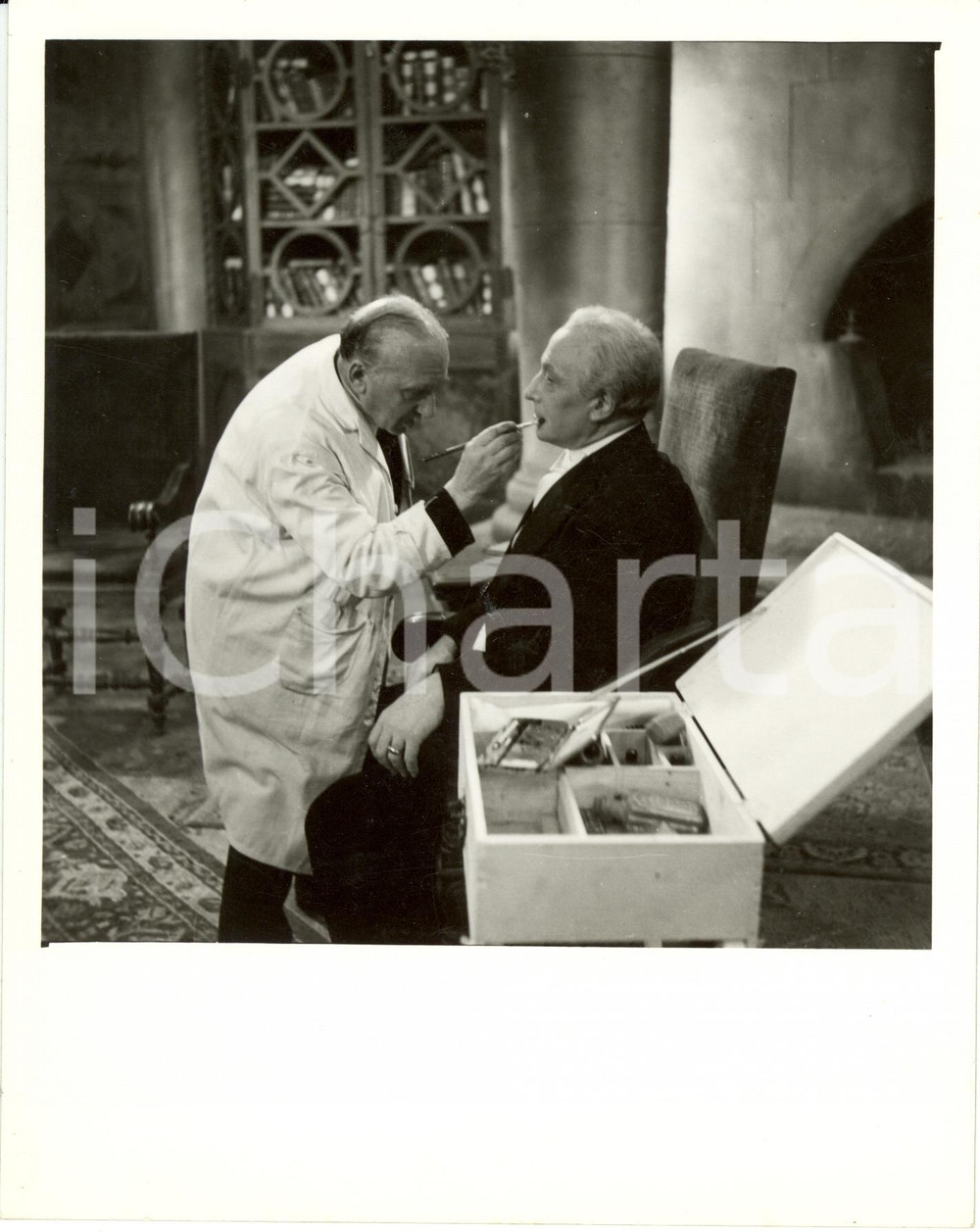 Fotografia d epoca originale 1939 ROMA Cinema Ruggero RUGGERI con truccatore film PAPA  LEBONNARD Fotografia 1