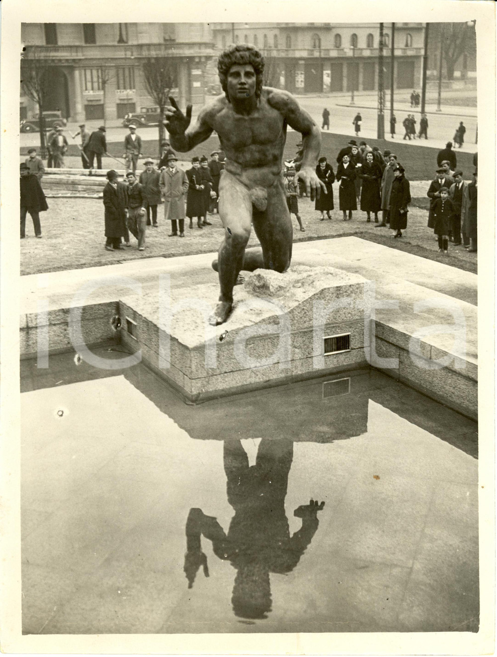 Fotografia d epoca originale 1936 MILANO Particolare fontana a Giuseppe GRANDI  Scultore Werther SEVER Foto 1