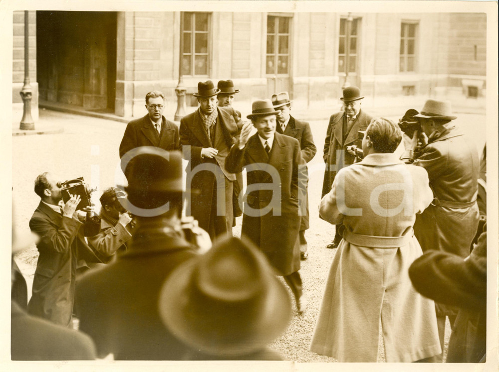 Fotografia d epoca originale 1938 PARIS F Camille CHAUTEMPS et photographes aprÃ©s dÃ©mission Cabinet Photo 1