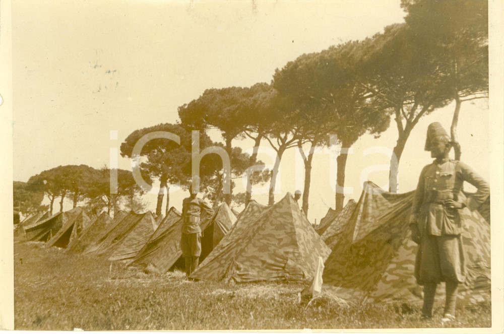 Fotografia d epoca originale 1937 ROMA Reparti truppe coloniali attendati per rivista Fotografia 1