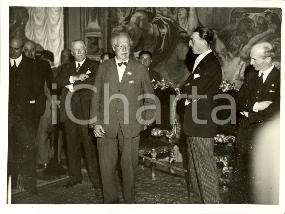 Fotografia d epoca originale 1933 MILANO Marcello VISCONTI di MODRONE con Congressisti Culturali Commercio 1