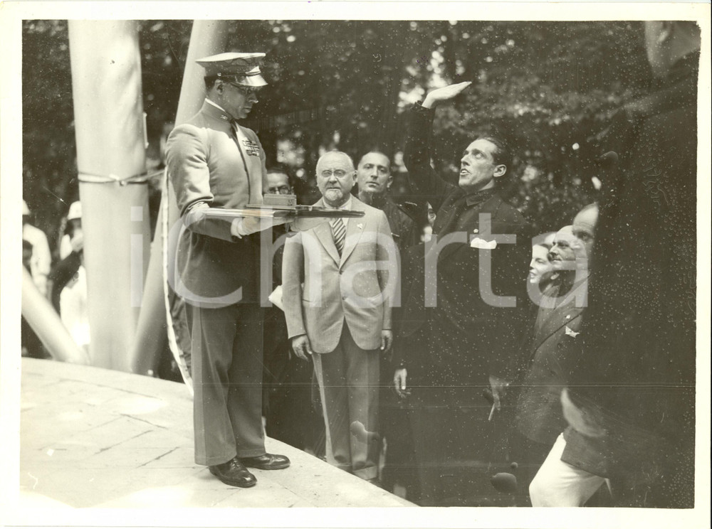 Fotografia d epoca originale 1933 MILANO Araldo di CROLLALANZA inaugura Torre LITTORIA oggi BRANCA Foto 1