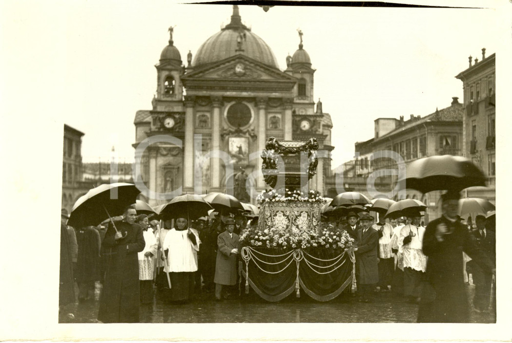 Fotografia d epoca originale 1935 ca TORINO Chiesa MARIA AUSILIATRICE Urna SAN GIOVANNI BOSCO Fotografia 1