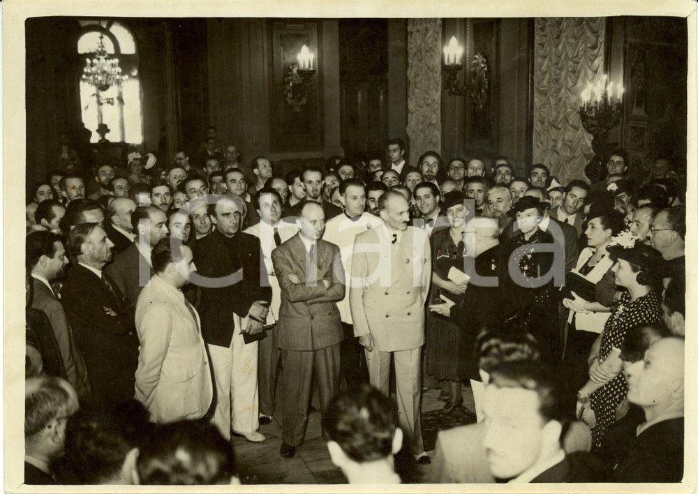 Fotografia d epoca originale 1939 MILANO Pittori e scultori riuniti in Podesteria per Mostra LEONARDO Foto 1