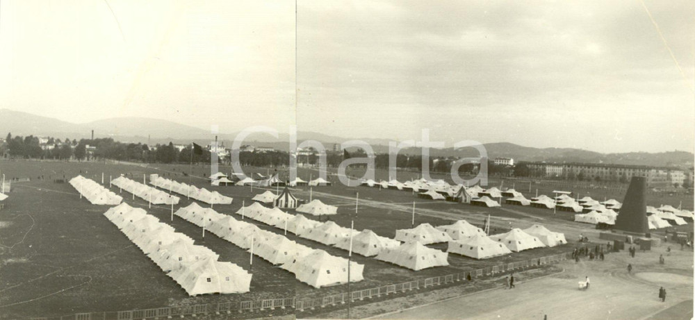 Fotografia d epoca originale 1935 FIRENZE Campo Marte Tendopoli Avanguardista Campionati ginnici FOTO DOPPIA 1