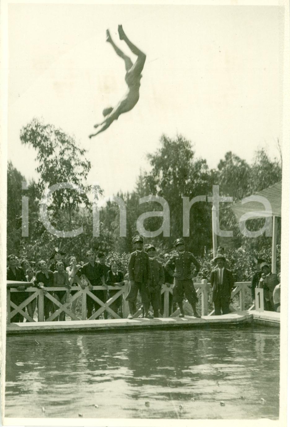 Fotografia d epoca originale 1930 ROMA Gare di tuffi al Campeggio AVANGUARDISTI Fotografia 1