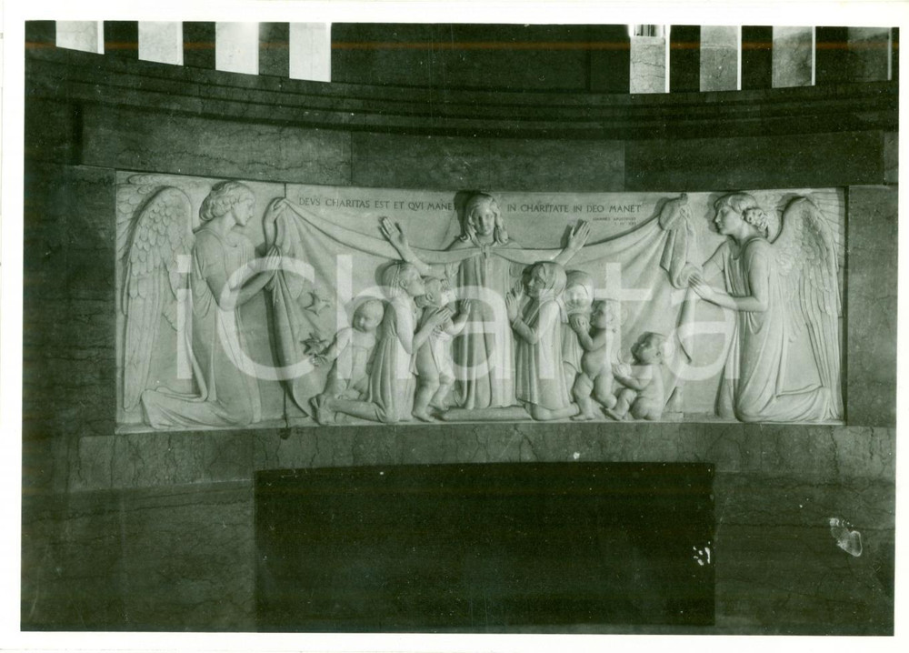 Fotografia d epoca originale 1938 GENOVA QUARTO Bassorilievo Valmore GEMIGNANI Cappella Ist. GASLINI FOTO 1
