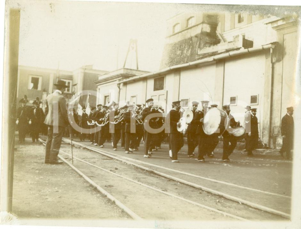 Fotografia d epoca originale 1902 MARINA MILITARE Banda musicale VETTOR PISANI esperimento Guglielmo MARCONI 1