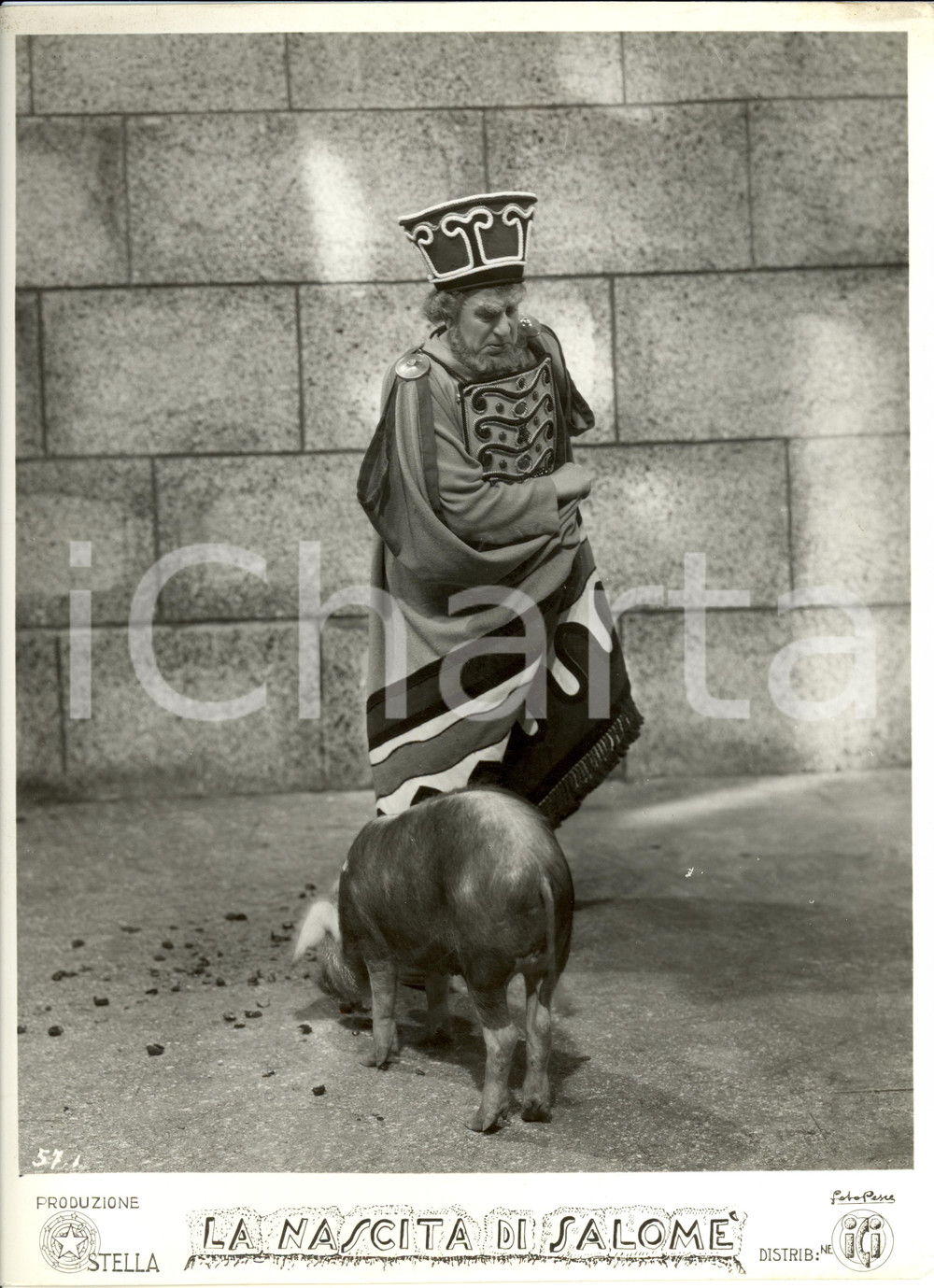 Fotografia d epoca originale 1940 LA NASCITA DI SALOME  Armando FALCONI con maiale JEAN CHOUX Foto di scena 1