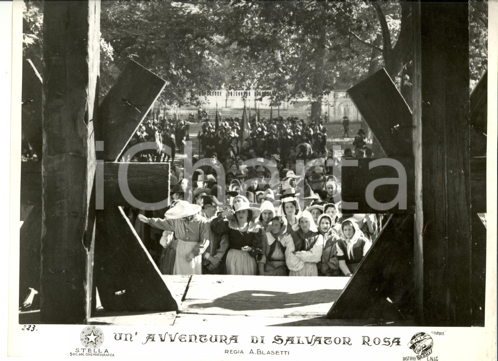 Fotografia d epoca originale 1939 UN AVVENTURA DI SALVATOR ROSA Scena di massa ALESSANDRO BLASETTI Foto 1