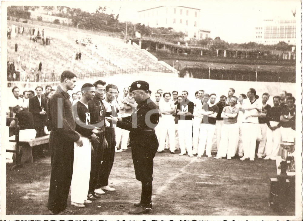 Fotografia d epoca originale 1935 GENOVA Renzo MORIGI premia squadra staffetta MILANO Fotografia 1