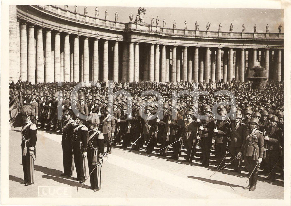 Fotografia d epoca originale 1939 ROMA SAN PIETRO Esercito Italiano rende omaggio a PIO XII Fotografia 1