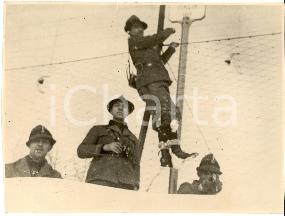 Fotografia d epoca originale 1930 circa BESANO VA Soldati pattugliano i confini 1