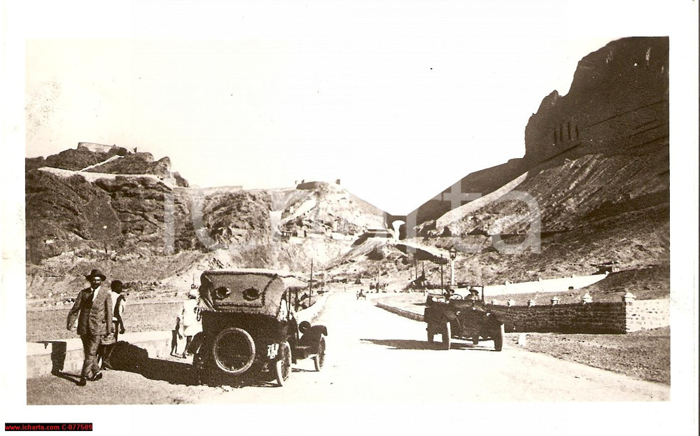 Fotografia d epoca originale 1940 Yemen Aden on the way to the inner city PHOTO 1